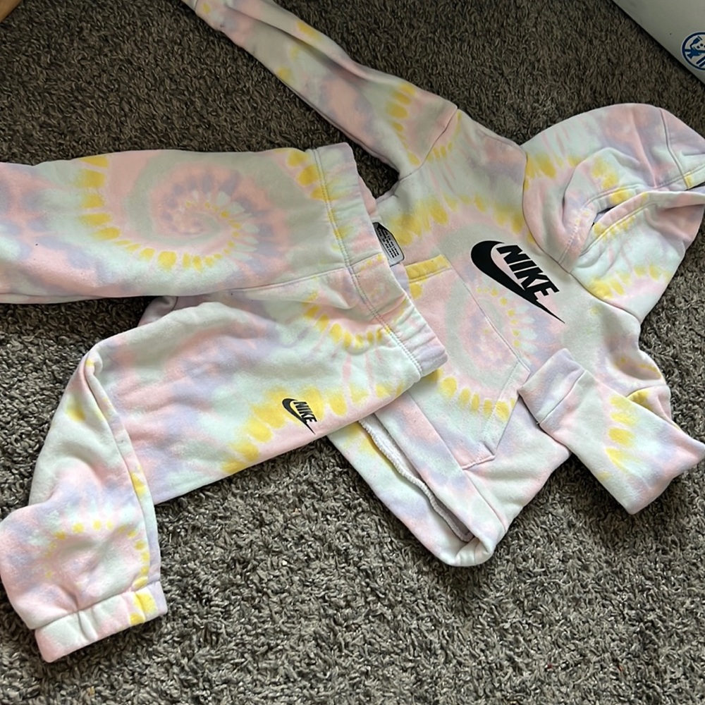 Nike Girls sweatsuit set 24m 2t